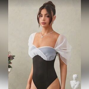 SHEIN Black and White Puff Sleeve Bodysuit